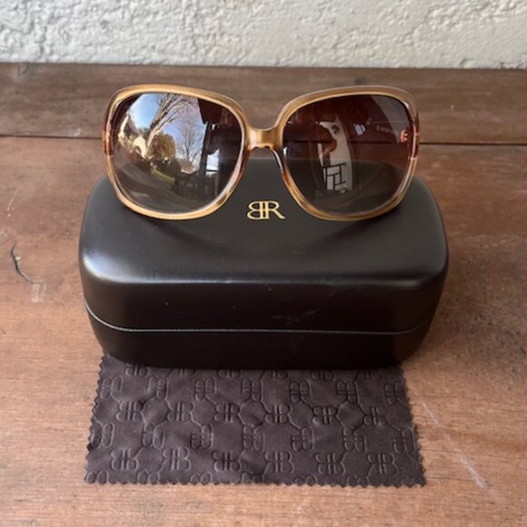 Banana Republic Accessories - Banana Republic Women’s Sunglasses